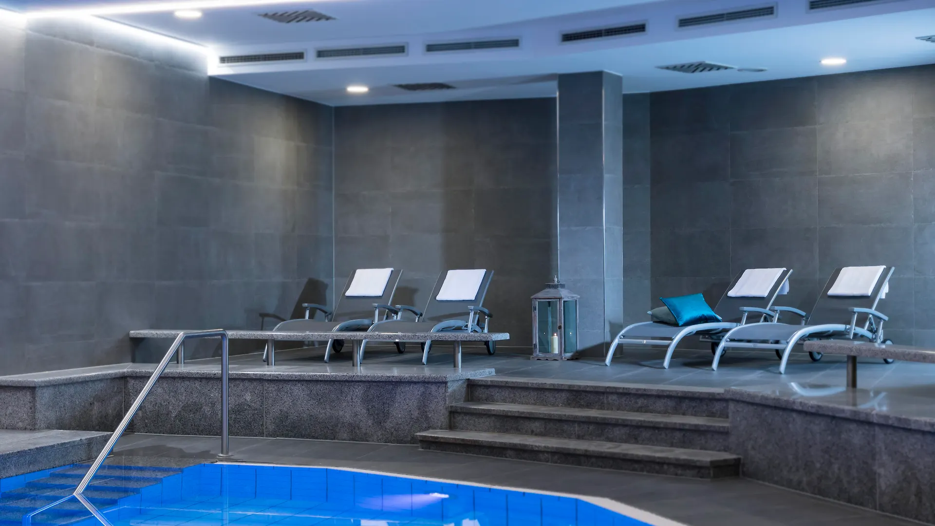 Dorint Hotel Дрезден