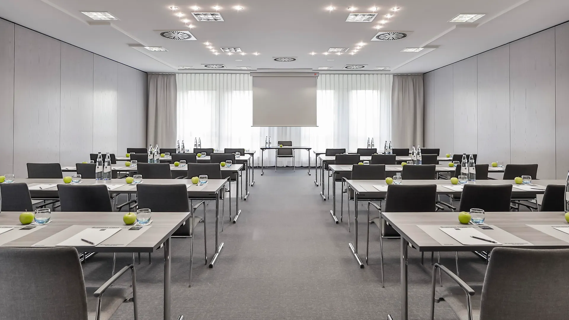 Dorint Hotel Dresden 4*,