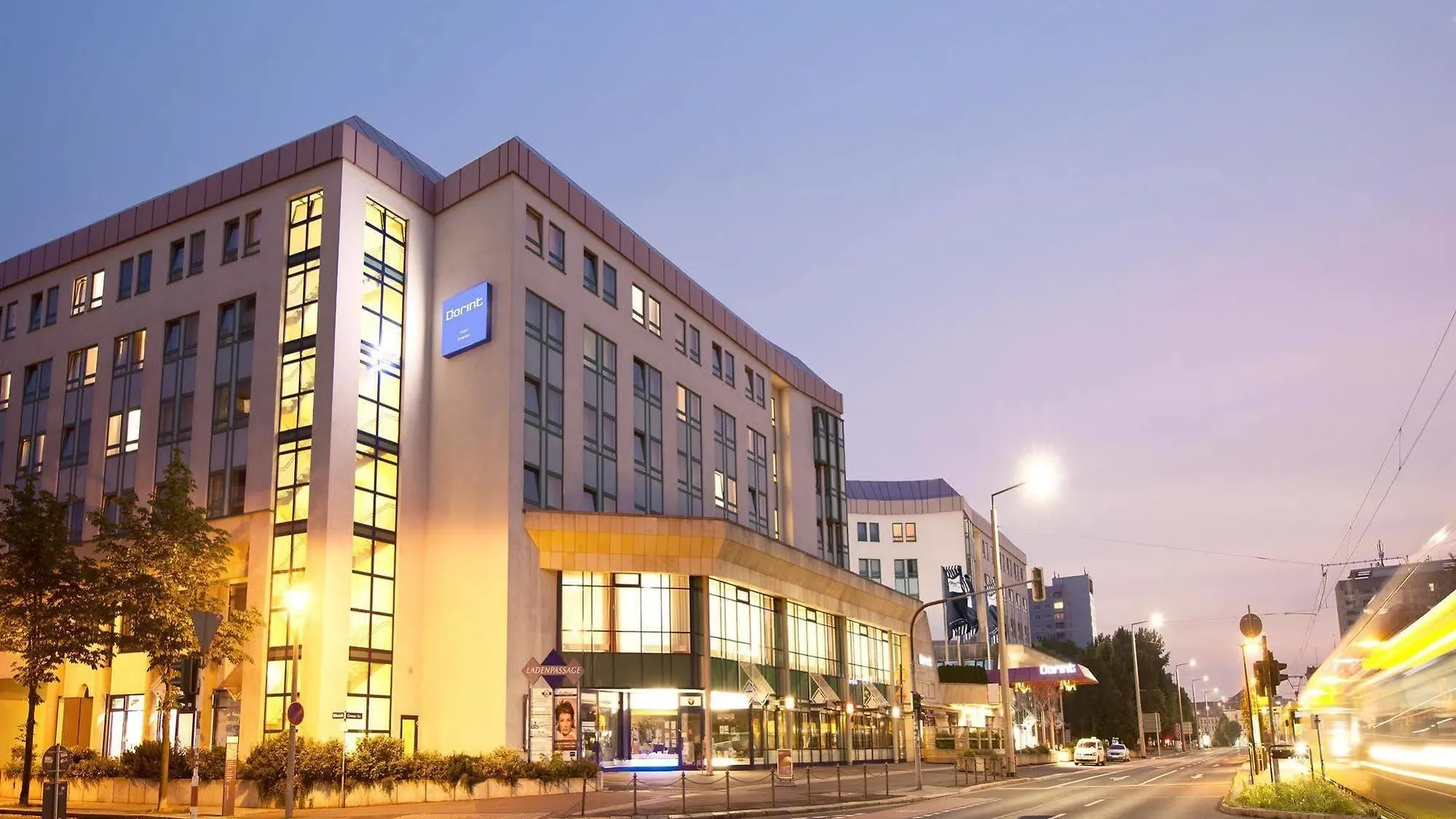 Dorint Hotel Dresden 4*,
